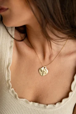 COLLIER JULIE