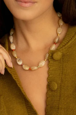 COLLIER OTEMANU