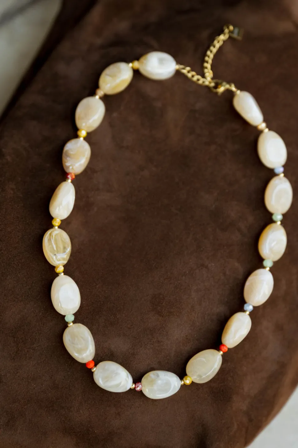 COLLIER OTEMANU