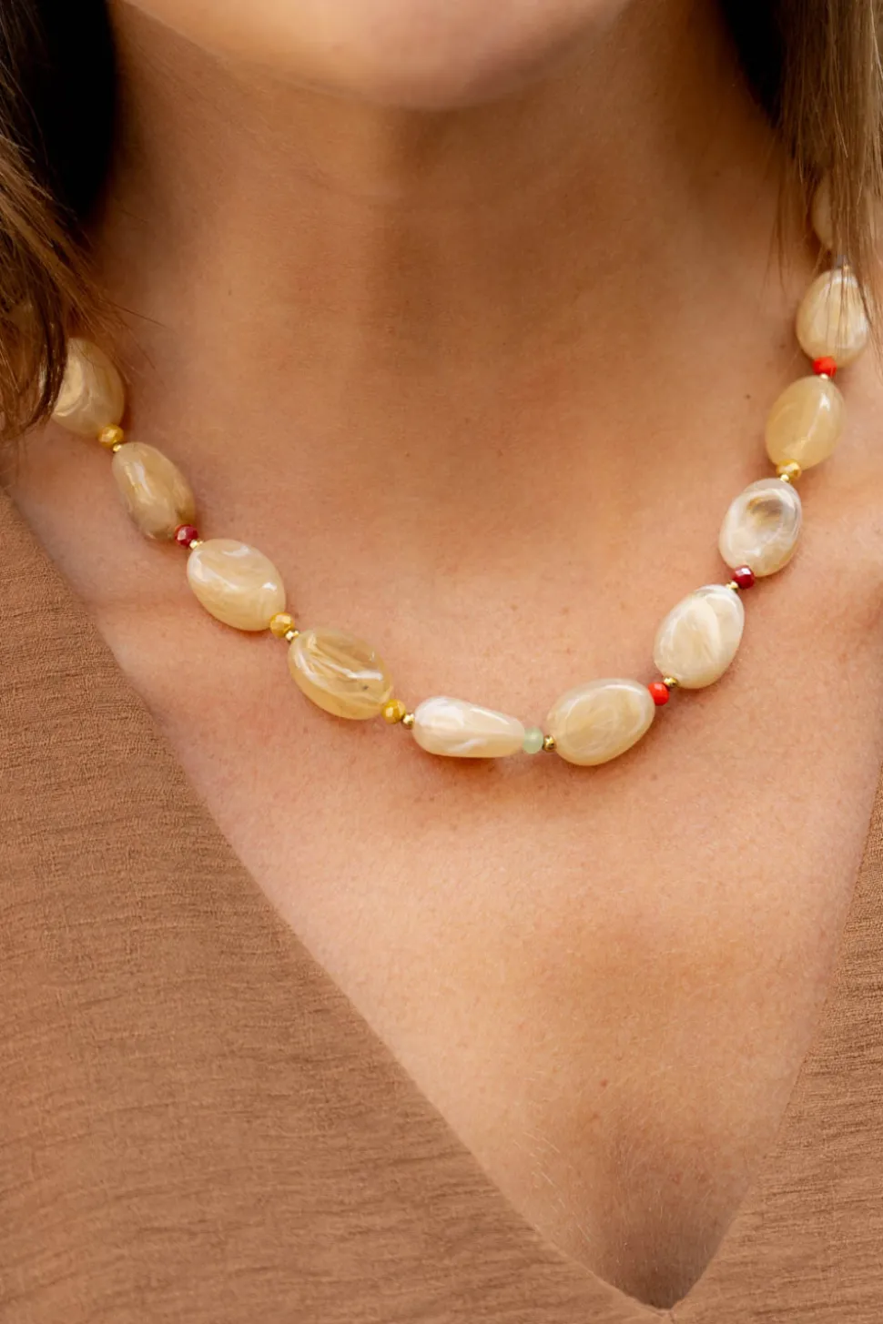 COLLIER OTEMANU